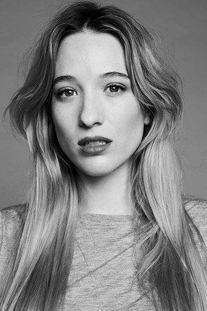 Sophie Lowe portrait