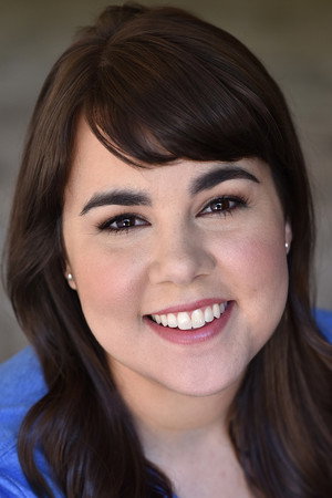 Olivia Harnach portrait