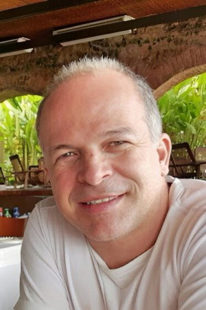 César Boaes portrait