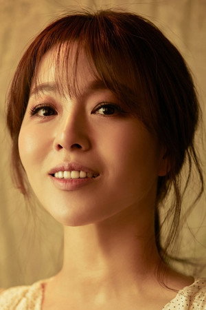 Choi Woo-ri portrait