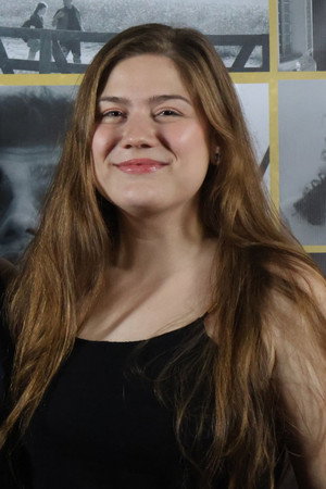Annelise Wenglarek portrait