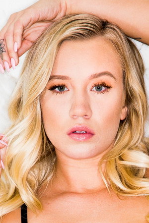 Bailey Brooke portrait