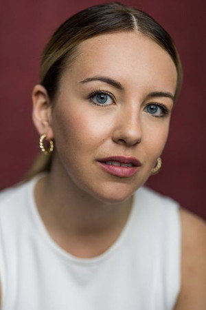 Lily Streames portrait
