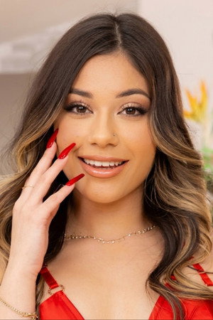 XxLayna Marie portrait
