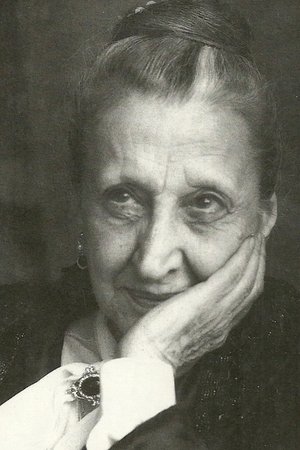 Pupella Maggio portrait