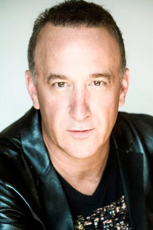 Hugo Dubé portrait