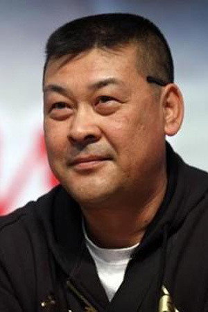Chuangao Hou portrait