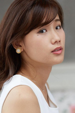 Yuzuki Akiyama portrait