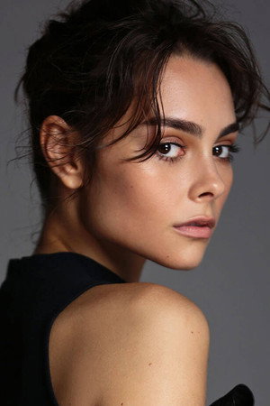 Anna Melo portrait