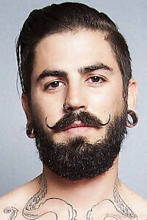 Gabe Tonic portrait