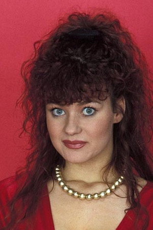Melanie Rowan portrait