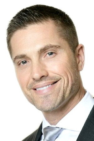 Eric Winter portrait