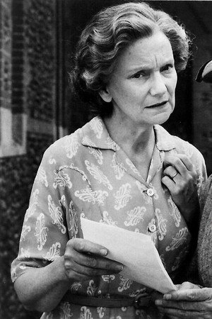 Dilys Hamlett portrait