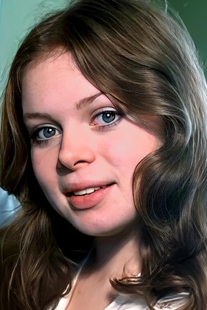 Julie Dawn Cole portrait