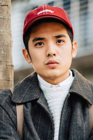 Ouyang Lun portrait
