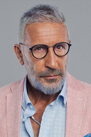 Cem Özer portrait