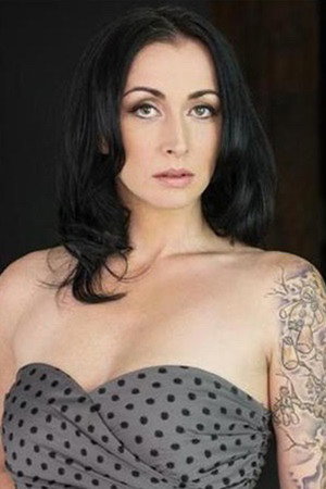 Erin Cameron portrait