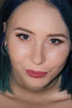 Jessi van Riva portrait