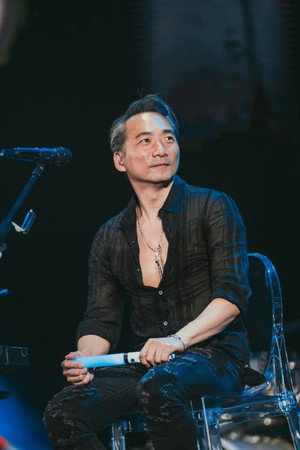 Shih Chin-Hang portrait