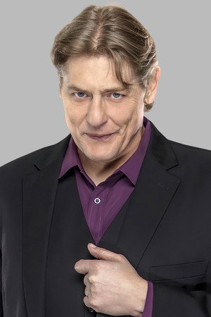 Darren Matthews portrait