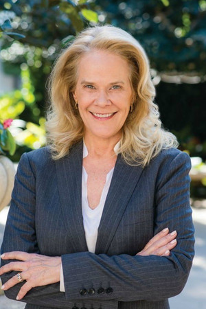 Julie Araskog portrait