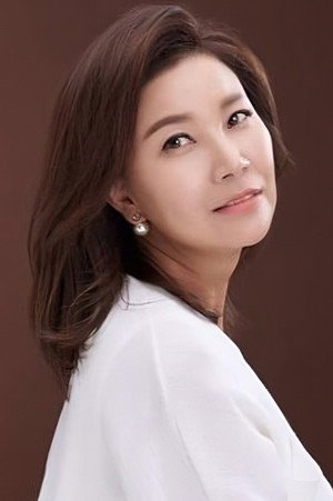 Jung Jae-eun portrait