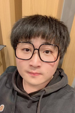 Lu Yang portrait