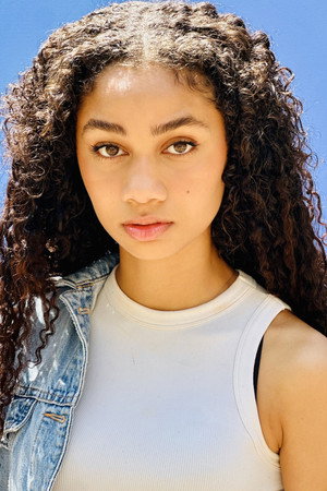 Izabela Rose portrait