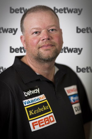 Raymond van Barneveld portrait