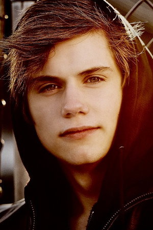 Tony Oller portrait