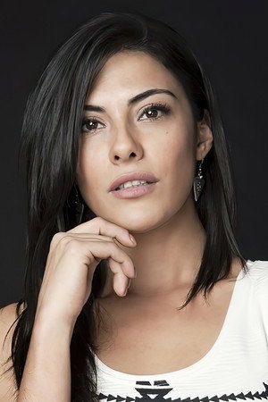 Sezen Aray portrait