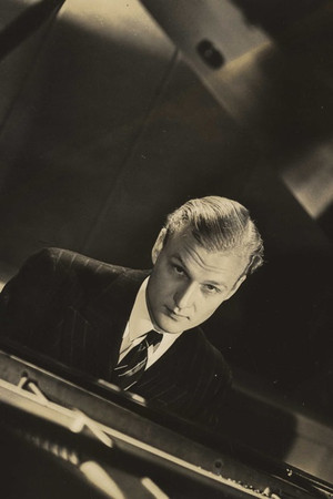 Dalies Frantz portrait