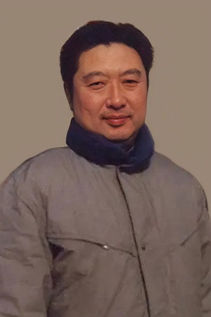 Jixian Lu portrait