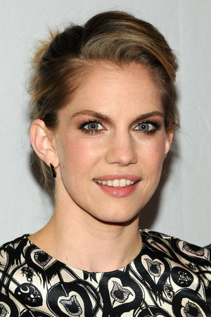 Anna Chlumsky portrait