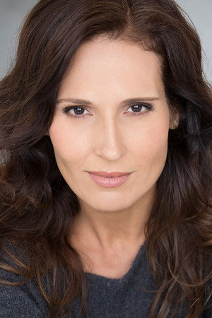 Lisa Roumain portrait