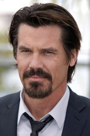 Josh Brolin portrait