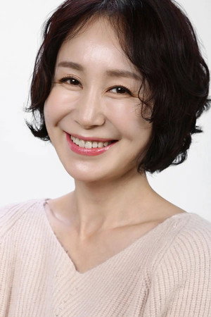 Jung Yoon-seo portrait
