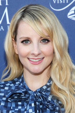 Melissa Rauch portrait