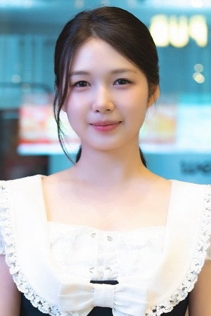 Kim I-on portrait
