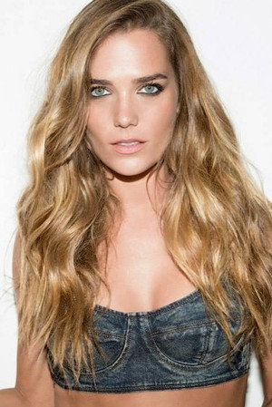 Dana Frider portrait