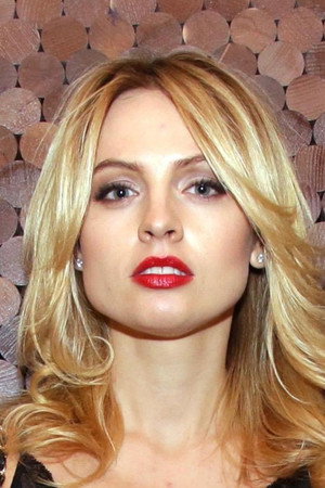 Yanina Studilina portrait