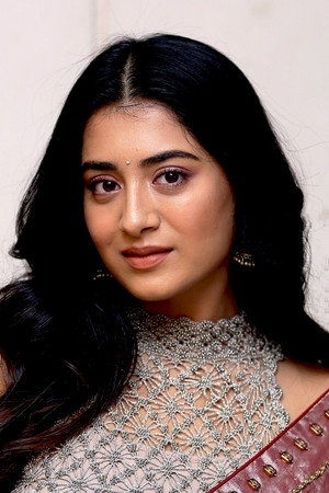 Raashi Singh portrait