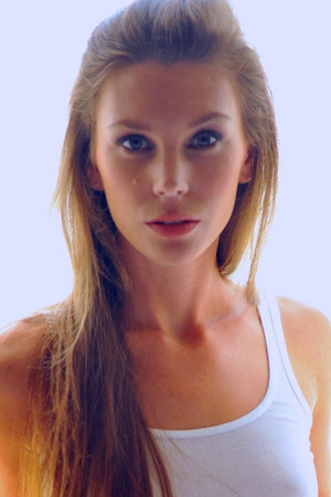 Katelynn Derengowski portrait