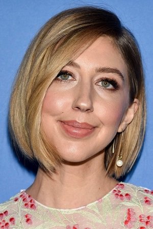 Heidi Gardner portrait