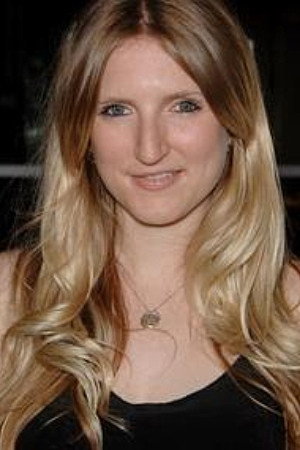 Harper Dill portrait