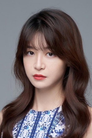 Milia Luo portrait