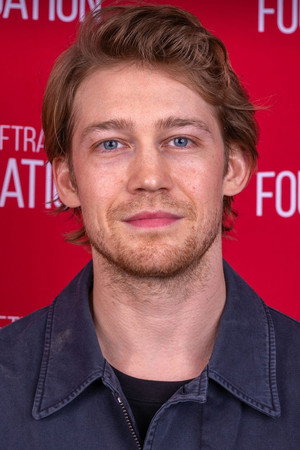Joe Alwyn portrait