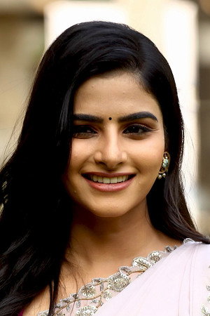 Avantika Dassani portrait