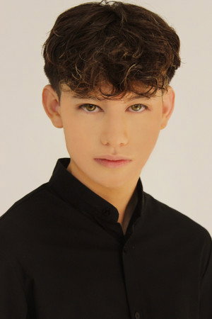Ari Diazleal portrait