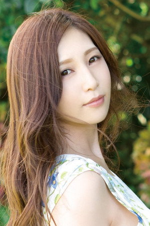 Aki Sasaki portrait